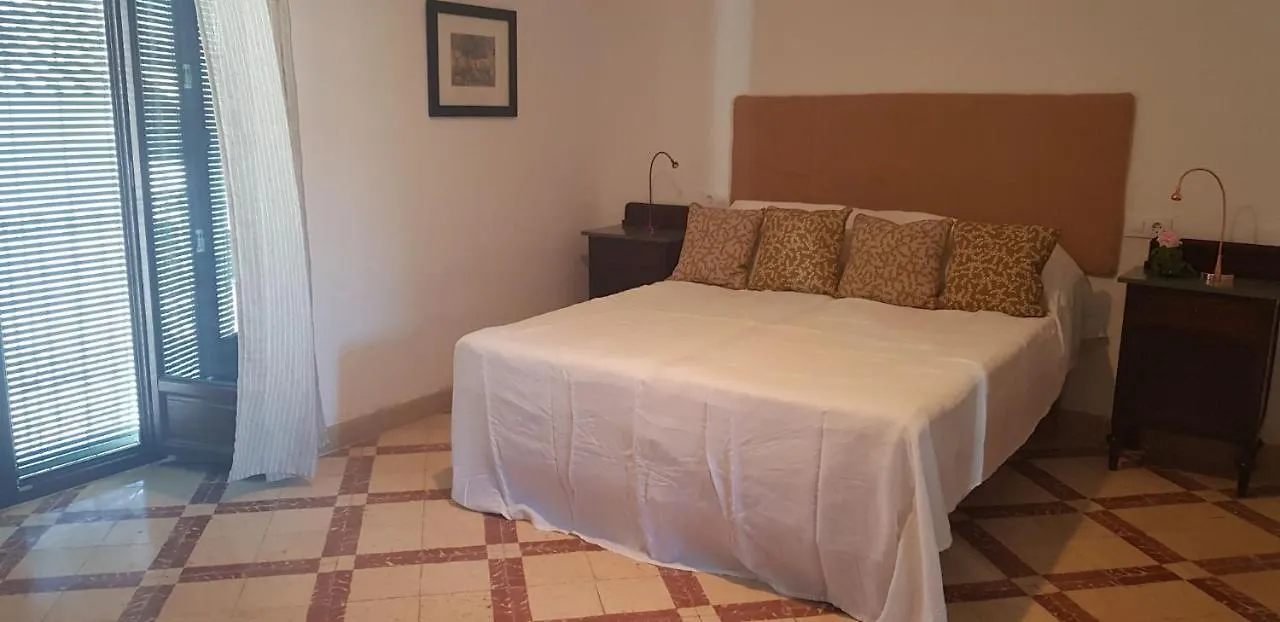 Casa Rural Los Danzantes Fuente-Tojar 0*,  Španělsko