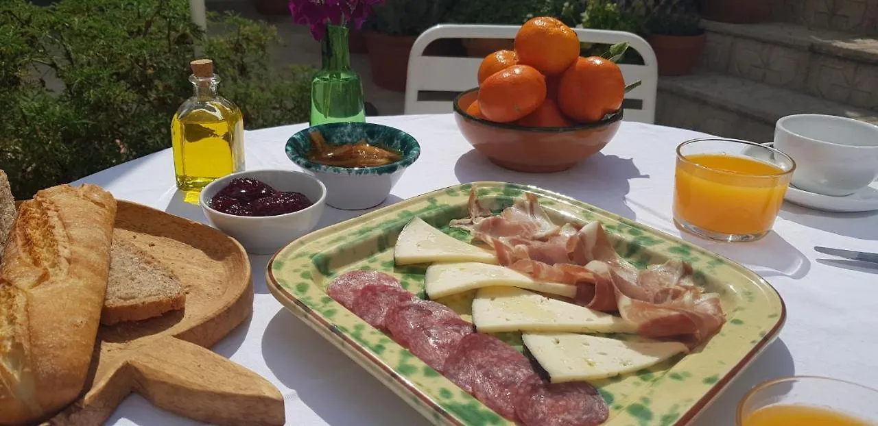 Casa Rural Los Danzantes Fuente-Tojar 0*,